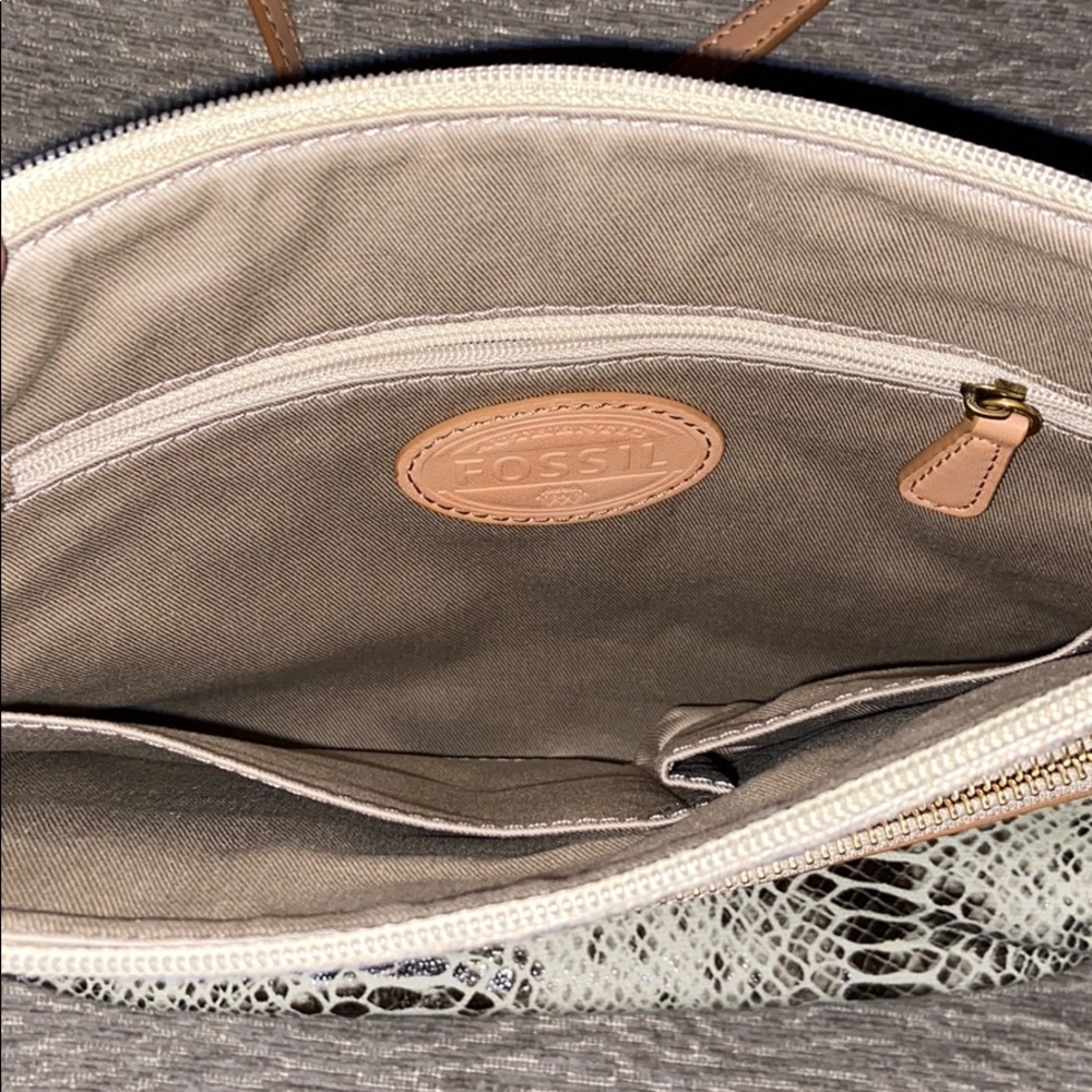 Fossil Crossbody Snakeskin Purse - Picture 5 of 8